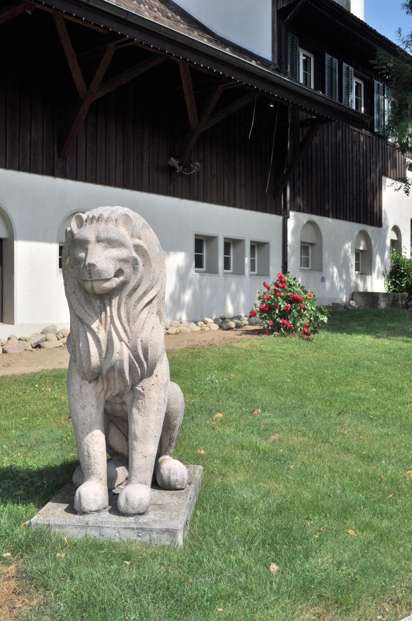 Landgasthof Leuen Hotel Waldegg bei Uitikon Exterior photo